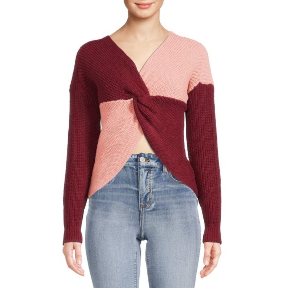 No Boundaries Juniors Twisted Front Sweater NWOT